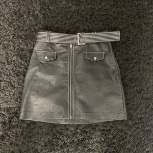 Dynamite mini skirt